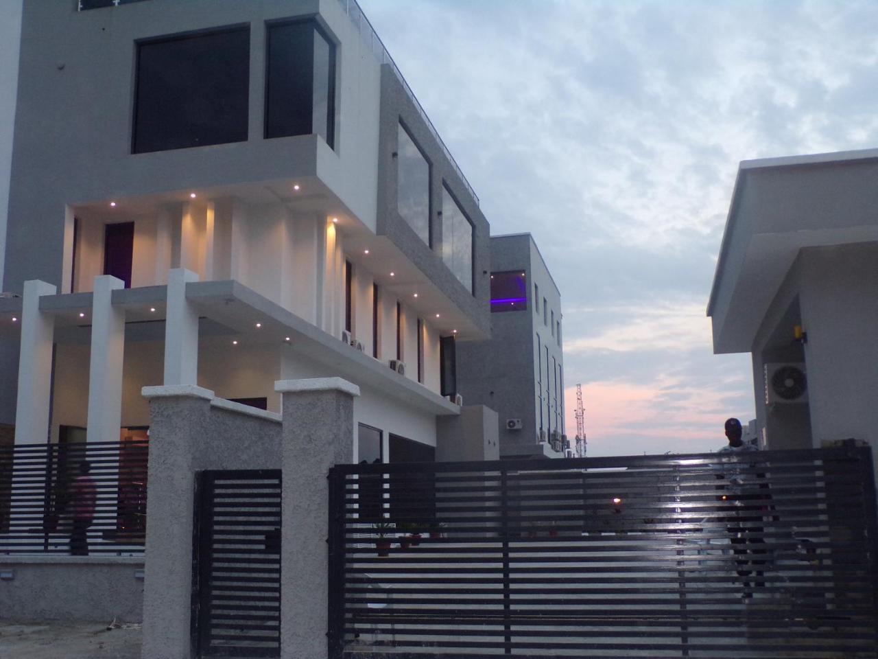 The Mayhill Lekki Exterior foto